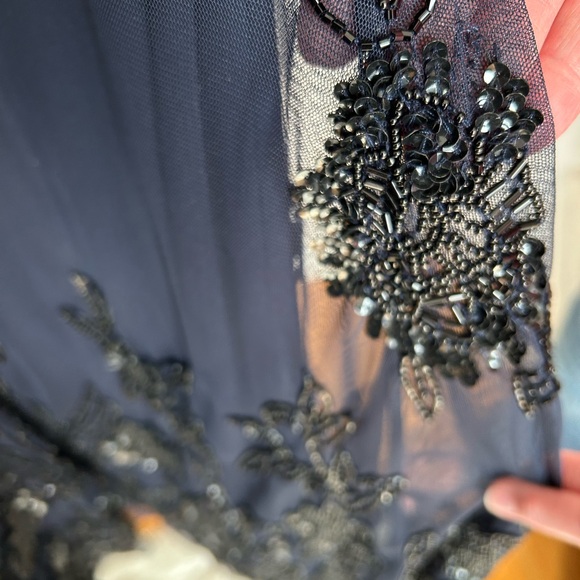 Adrianna Papell navy beaded v-neck dress.  Size 16 - Picture 9 of 11